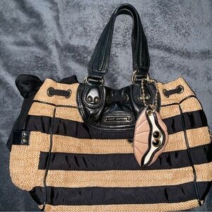 Juicy Couture Daydreamer Straw Black Tan Tote. In great condition — Used Once